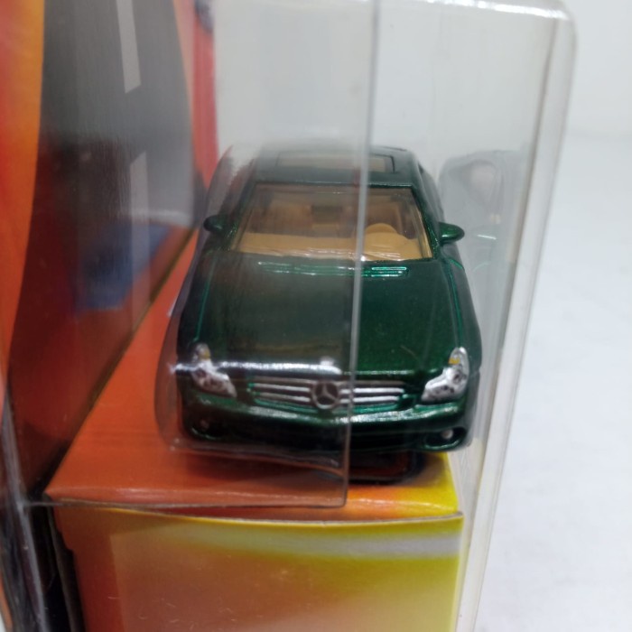 MUST HAVE MATCHBOX MERCEDES-BENZ CLS 500 DIECAST BEST OF MATCHBOX ORIGINAL TERLARIS