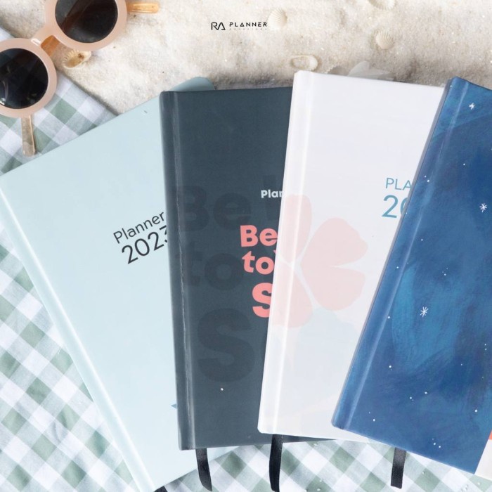

PLANNER 2023 RA WEEKLY JOURNAL AGENDA AESTHETIC COVER FREE JURNAL KIT