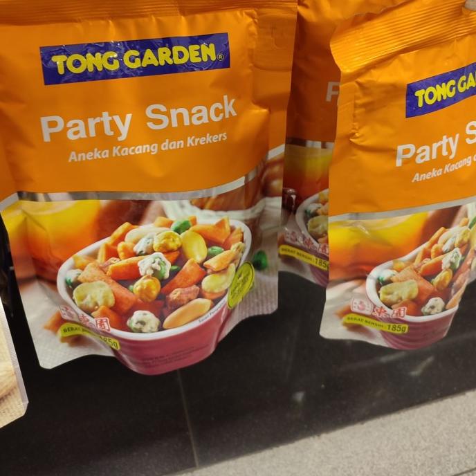 

{{{{}}] TONG GARDEN PARTY SNACKS 185 gr aneka kacang dan snack