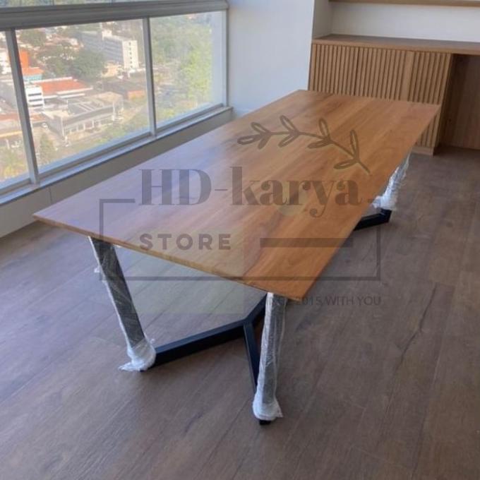 Meja Kerja Kayu Mahoni Kaki Besi