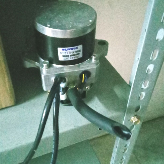 Komatsu Motor Gas Governor Pc200-7 7834-41-2002 Murah