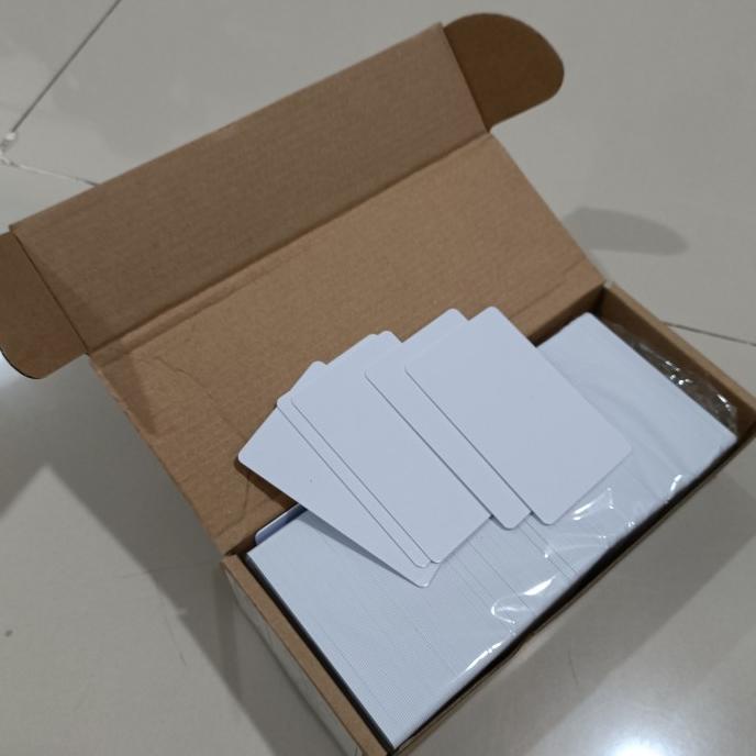 

Kartu PVC Polos / ID Card PVC / Blank Card PVC isi 250 pcs ( 1 Box )