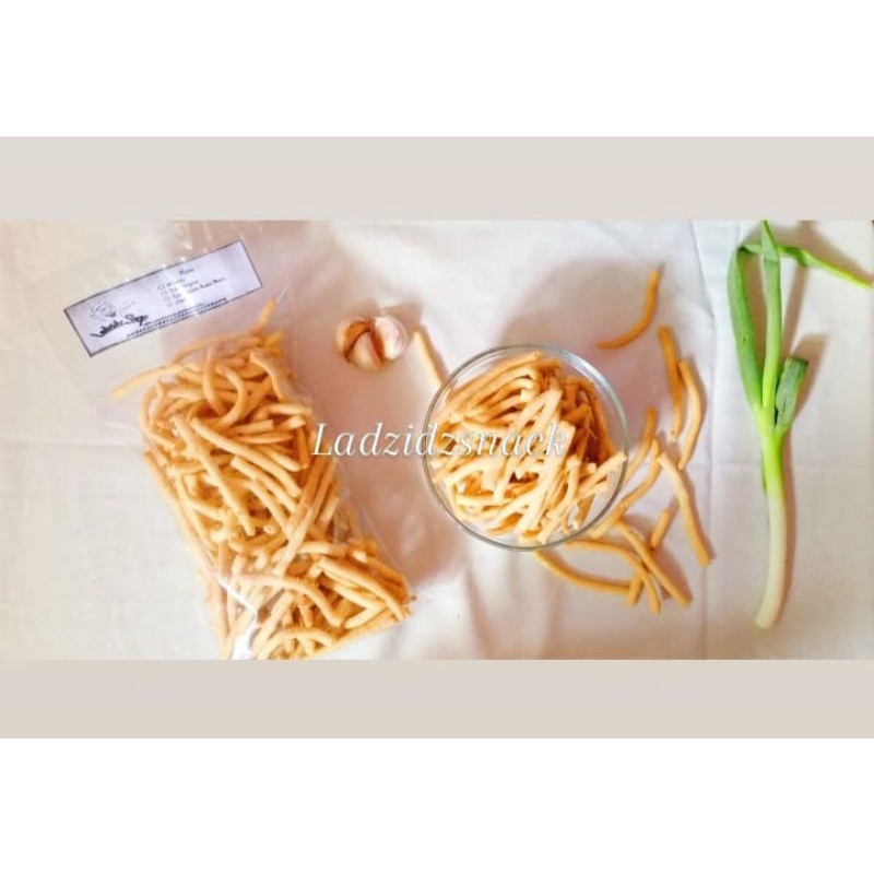 

SISTIK BAWANG ORIGINAL 250gr TERMURAH / STIK BAWANG ORIGINAL PEDAS MANIS