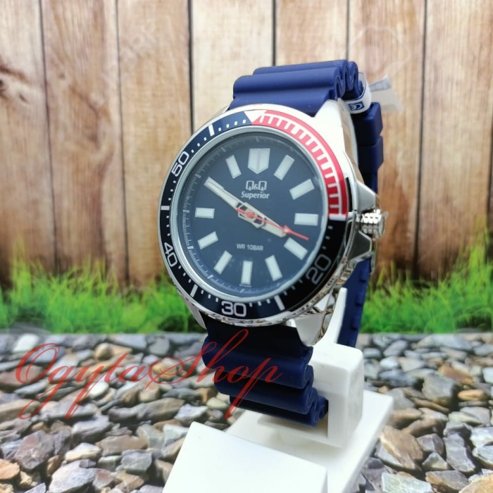 Q&Q QQ Superior Jam Tangan Pria Strap Karet Biru S374J302Y Original