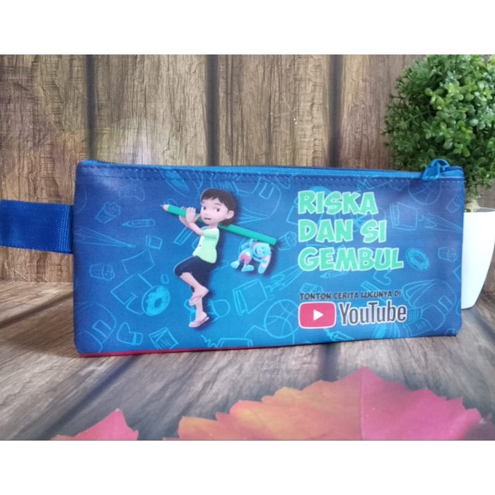 

Tempat Pensil Riska Gembul Abi Caca