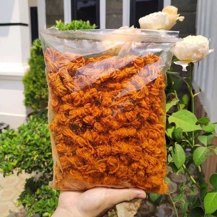 

Mie Gulung pedas daun jeruk isi 1kg