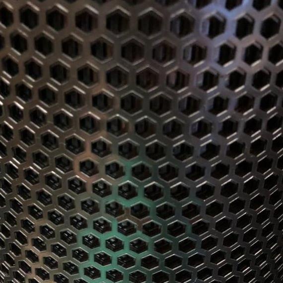 RAM PLAT 1 X 2 LUBANG SEGI ENAM HEXAGONAL BOX SPEAKER 1X2 METER