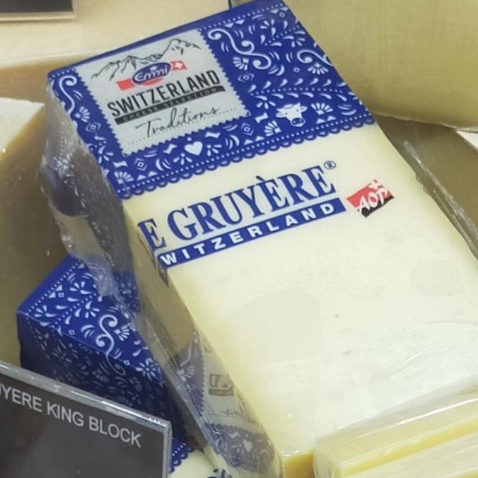 

{{{{{{] keju swiss gruyere cheese 500gr gruyer blok