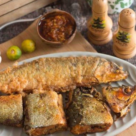 

☍✭✽ Bandeng Presto Prisha Ukuran Sedang Kemasan Vacum Harga Murah