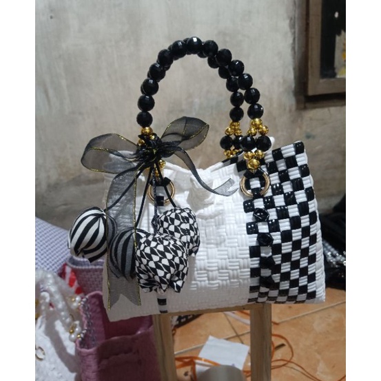 Ready Stok tas anyam jali handle mutiara 