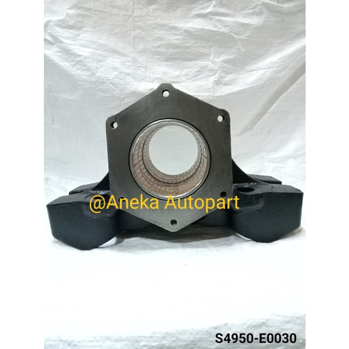 SEAT TRUNION HINO 700 / 49330-1701 / S4950-E0030 / HINO