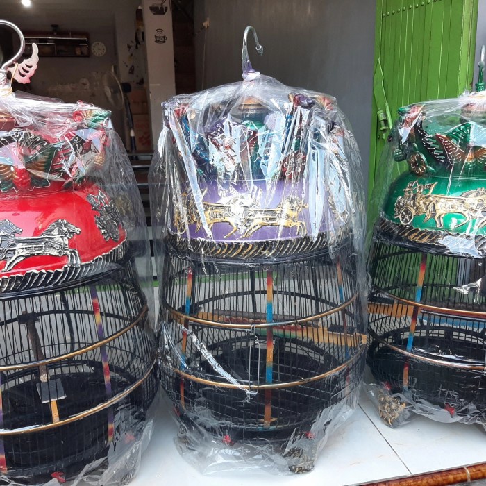sangkar perkutut bahan fiber model mahkota merak