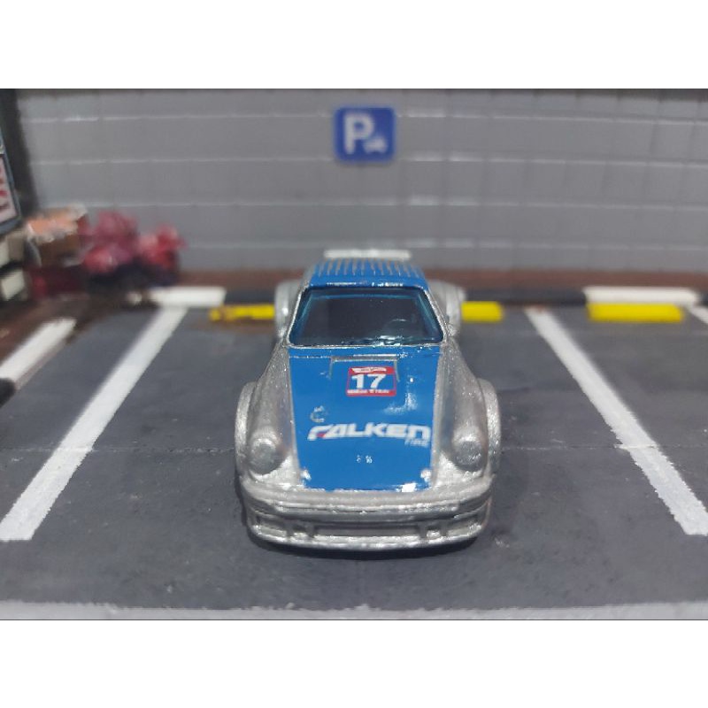 Hotwheels Porsche 934 Turbo RSR Falken Loose