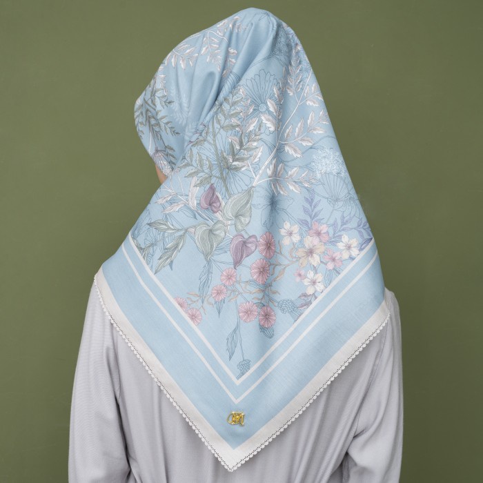 [Original] Hijab Segi Empat / Chinoiserie Baby Blue / Voal Ultrafine / Kerudung Diskon