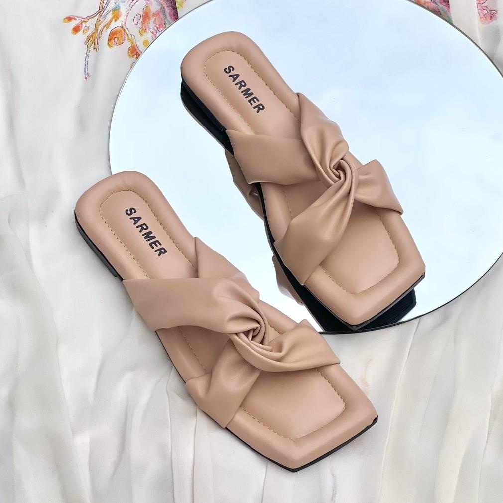 SARMER DAREEN FLAT IVORY - Sandal Wanita