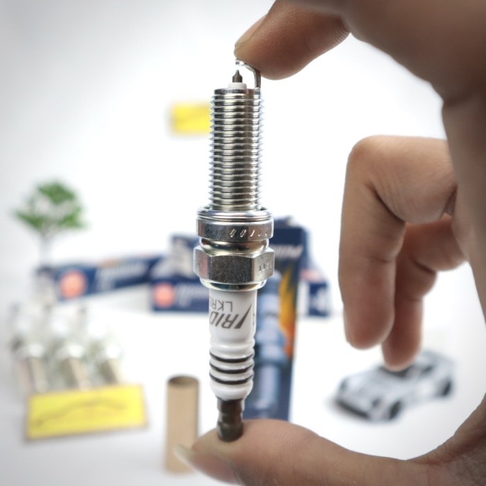 BUSI MOBIL NGK IRIDIUM LKR6AIX SPARK PLUG AYLA 1.0 AGYA 1.0 SIGRA 1.0 BEST DEAL