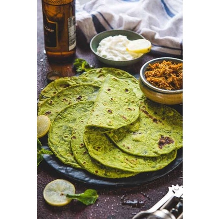 

QUESADILLA / KEBAB WRAP - CILANTRO FLOUR TORTILLA (20 CM) Green FROZEN