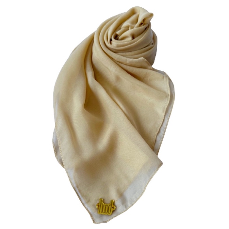 Kerudung segi empat polos warna cream