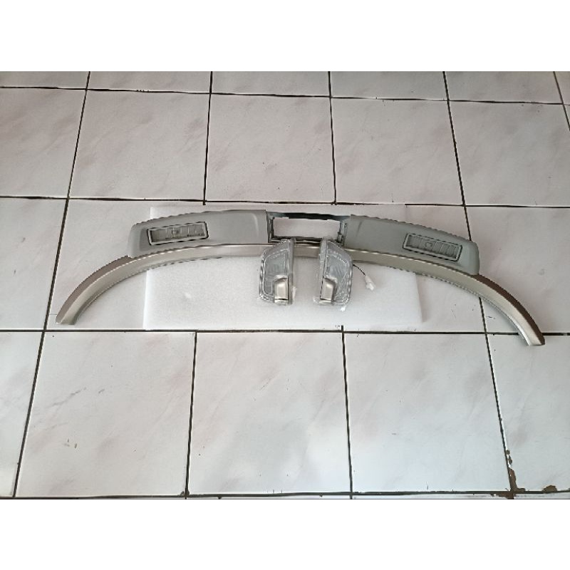 lampu Plafon Tengah Innova Reborn Venturer Original