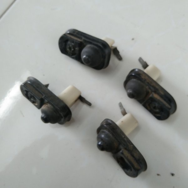 Switch Pintu Suzuki Aerio Oldmode