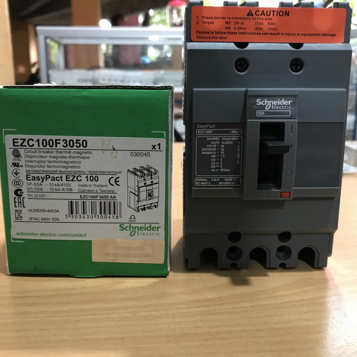 MCCB / NFB Schneider 3P 50A 10kA EZC100F3050
