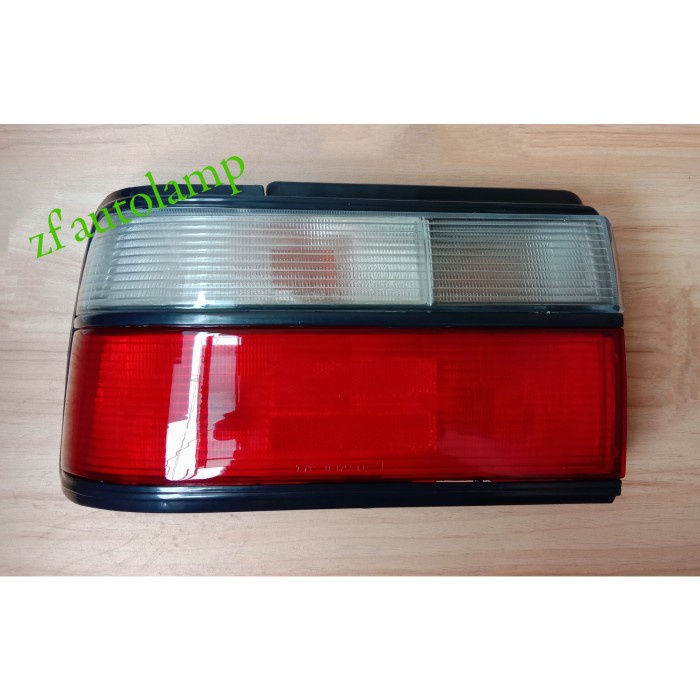 Cod Stoplamp Corolla Twincam Ae92/Lampu Belakang Corolla Twincam Ae92 Kode Hm186