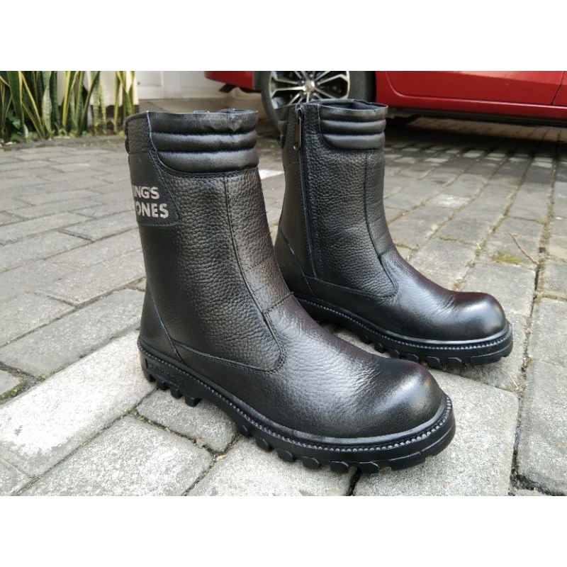 Sepatu Safety Kulit Ujung Besi