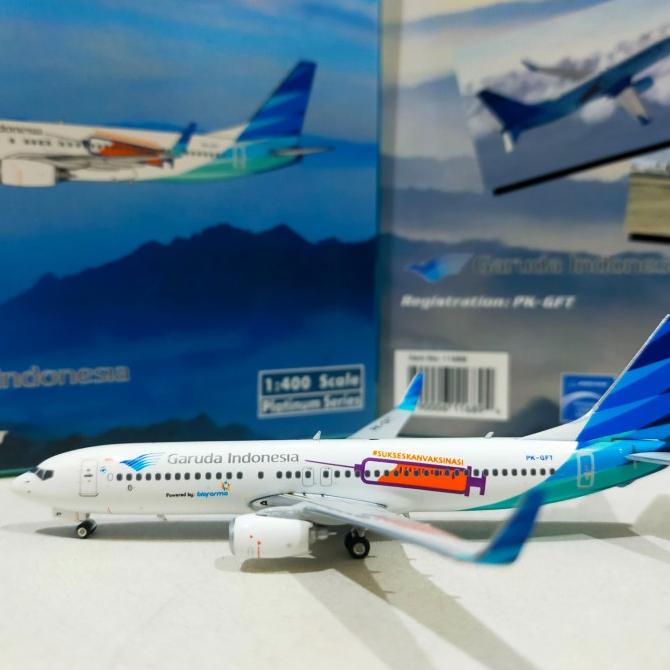 Garuda Indonesia Vaksin B 737-800 Pk-Gft Phoenix 1:400