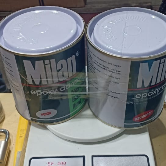 

Lem Epoxy Milan 1Set