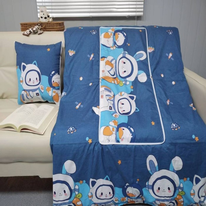 selimut Balmut2 Selimut motif bisa dilipat jadi bantal/Balmut travelling - R.AstronotK6(C7U9) selimu