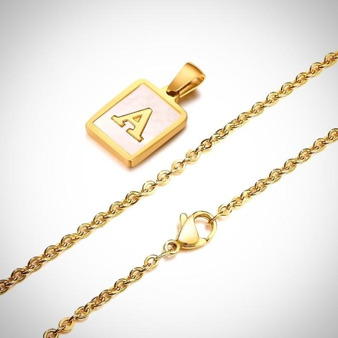 New Kalung Titanium K-T Stainless Steel Kalung Inisial Kalung Huruf Kotak Terbaik