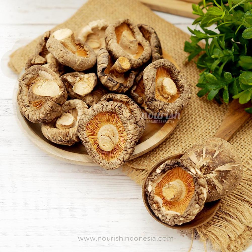 

Terbaik Dried Shitake Mushroom / Jamur Shitake / Hokio 100gr