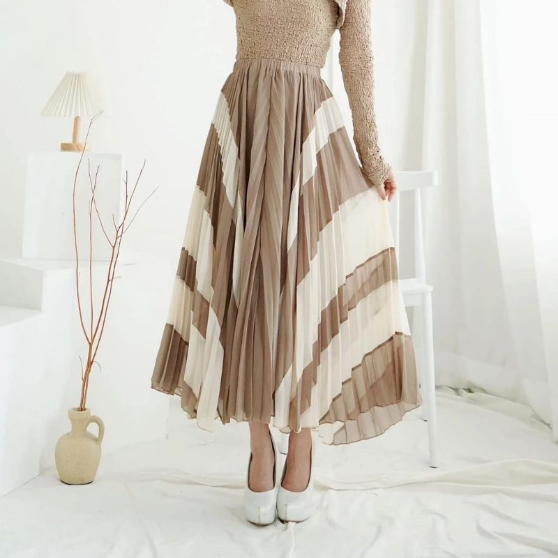4124 Rok Wanita Asymmetric Helena Skirt Import