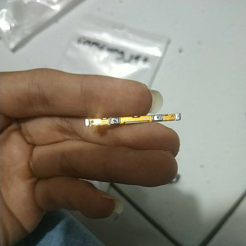 FLEKSIBLE VOLUME BEKAS SAMSUNG J4 PLUS