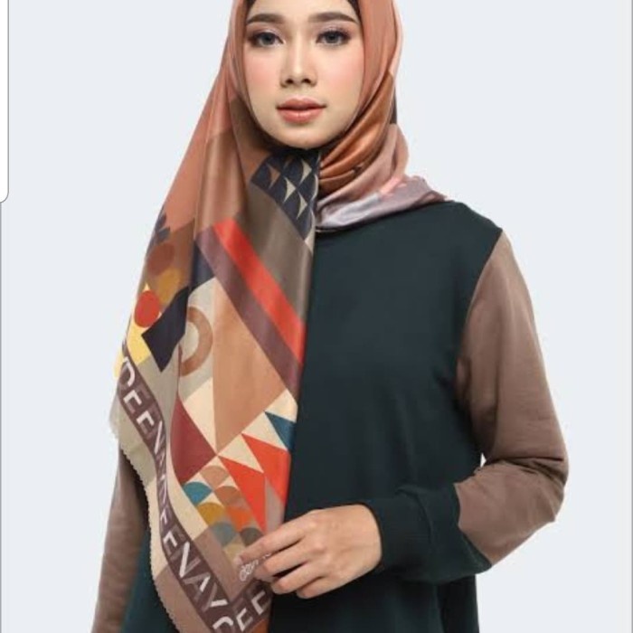 [Original] Jilbab Voal Ultrafine Qirani By Deenay Diskon