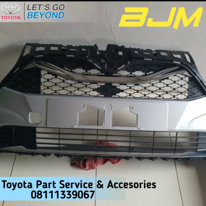 Grill Toyota sienta Facelift star
