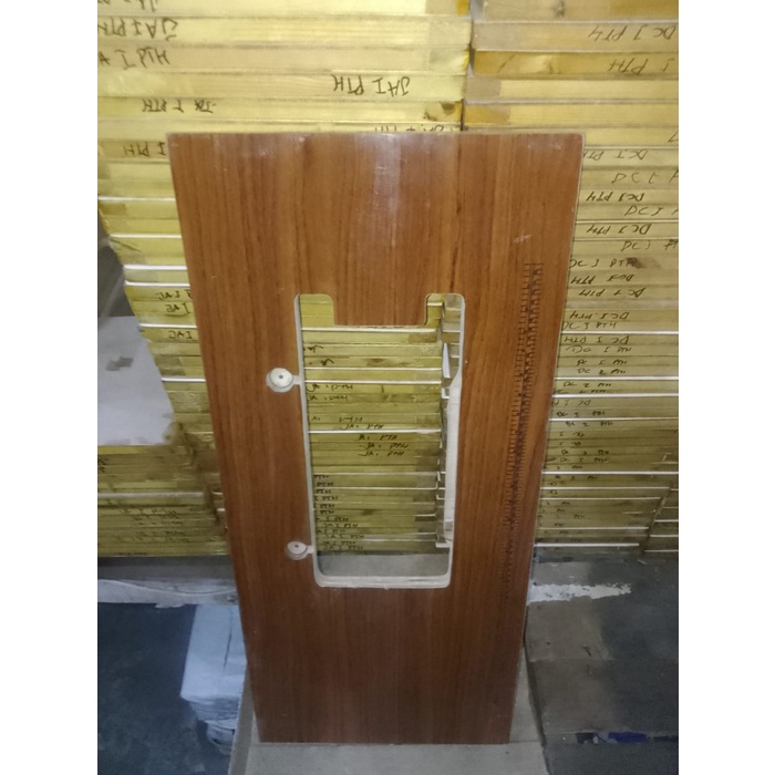 

Meja Mesin Jahit Klasik Hitam / Semi Portable / Papan JA1 Coklat