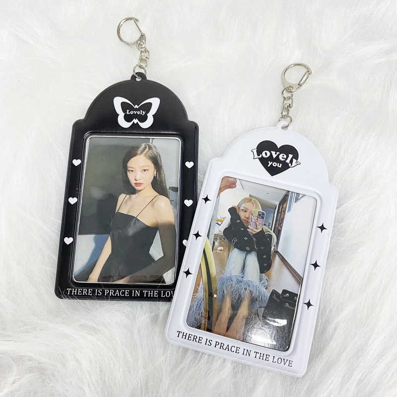 

Ins Sarung Kartu Idol Card Holder Motif Kupukupu Warna Hitam / Putih Dengan Tali Rantai