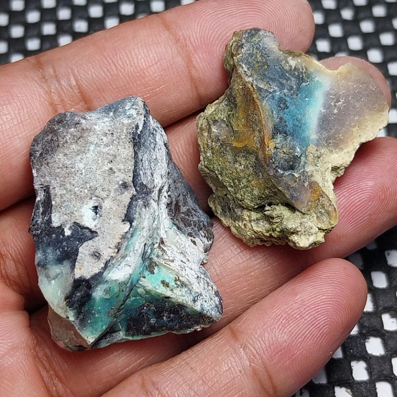 Bahan Batu bacan doko hitam pecah biru asli original