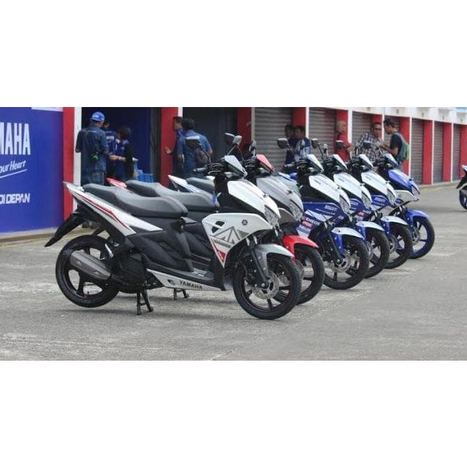 Lampu Depan (Reflektor) Yamaha Aerox 125 Komplit Original