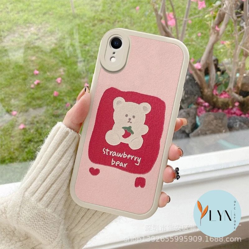 SOFTCASE OVAL CREAM WITH WHITE BEAR AND STRAWBERRY PINK CASING HP ANDROID CASING HP IPHONE GEMOY VIR