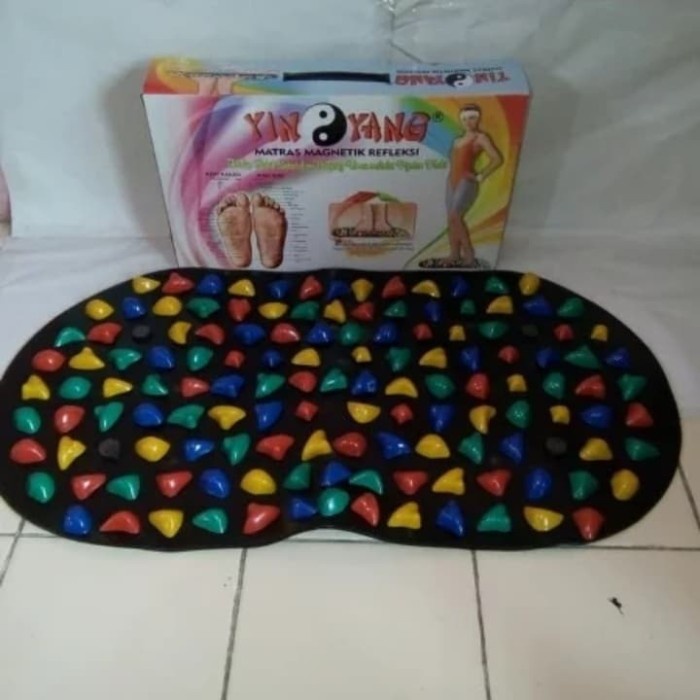 JM- Alas refleksi batu sintetis matras terapi akupuntur kaki Yin Yang