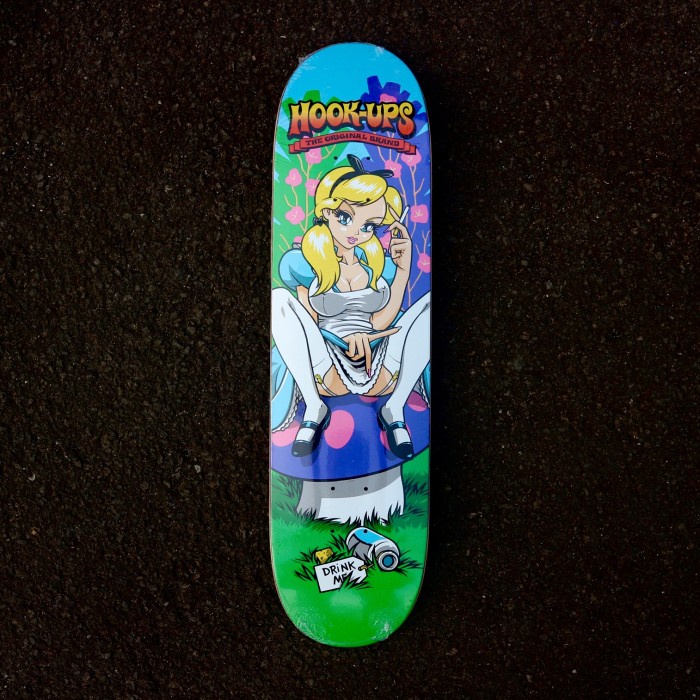 ✨Ori Hook-Ups Skateboards 8.0 Alice Deck Limited