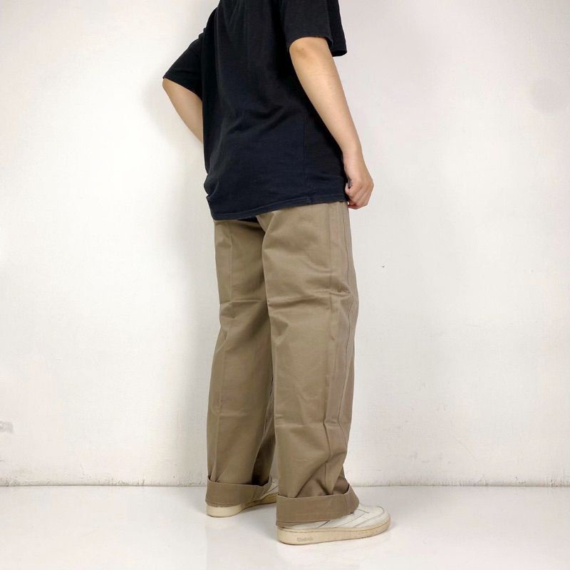 celana standar reguler pria celana chinos pria gombrang celana chinos loose fit celana chinos longga
