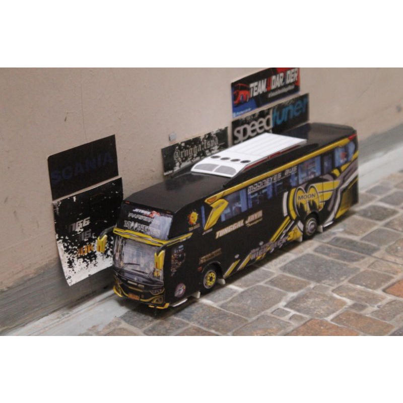 PAPERCRAFT BUS TUNGGAL JAYA MOONEYES SKALA 1:50