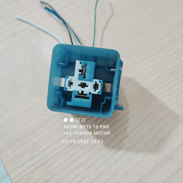 SOKET RUMAH RELAY DENSO KAKI 4 BESAR ORIGINAL terbaik