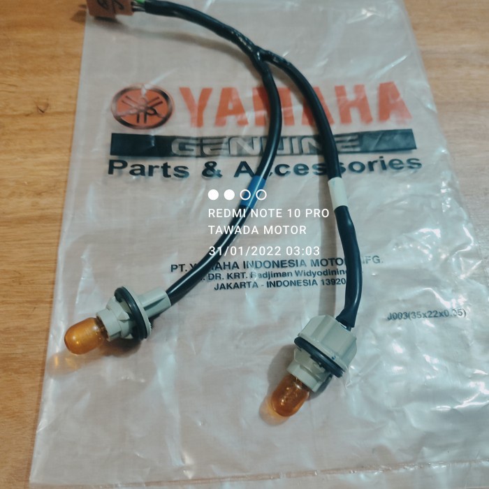 SOKET FITTING LAMPU SEN SEIN BELAKANG ALL NEW NMAX 155 terbaik