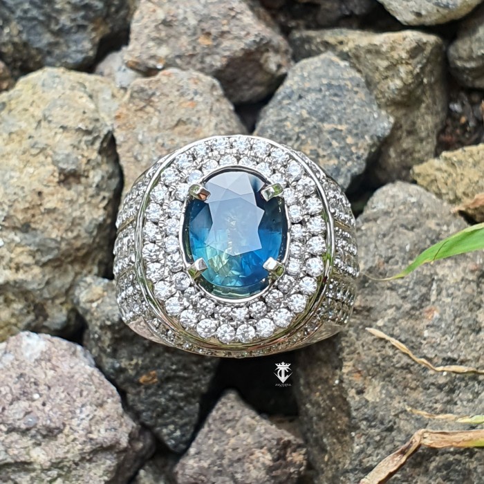 Batu Permata Mulia Natural Blue Sapphire Mozambique 2.02 Ct GRI Memo