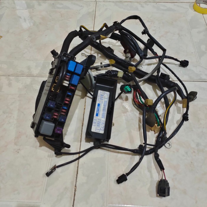 Box Sekring Skring Fuse Box Avanza-Xenia-Rush-Terios Lama