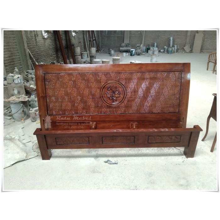 UJ 734 dipan tempat tidur no 1 180x200 kayu jati ukir berkualitas - Warna finishing, 180x200